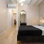Classbnb - Central Apartment Near Castello Sforzesco